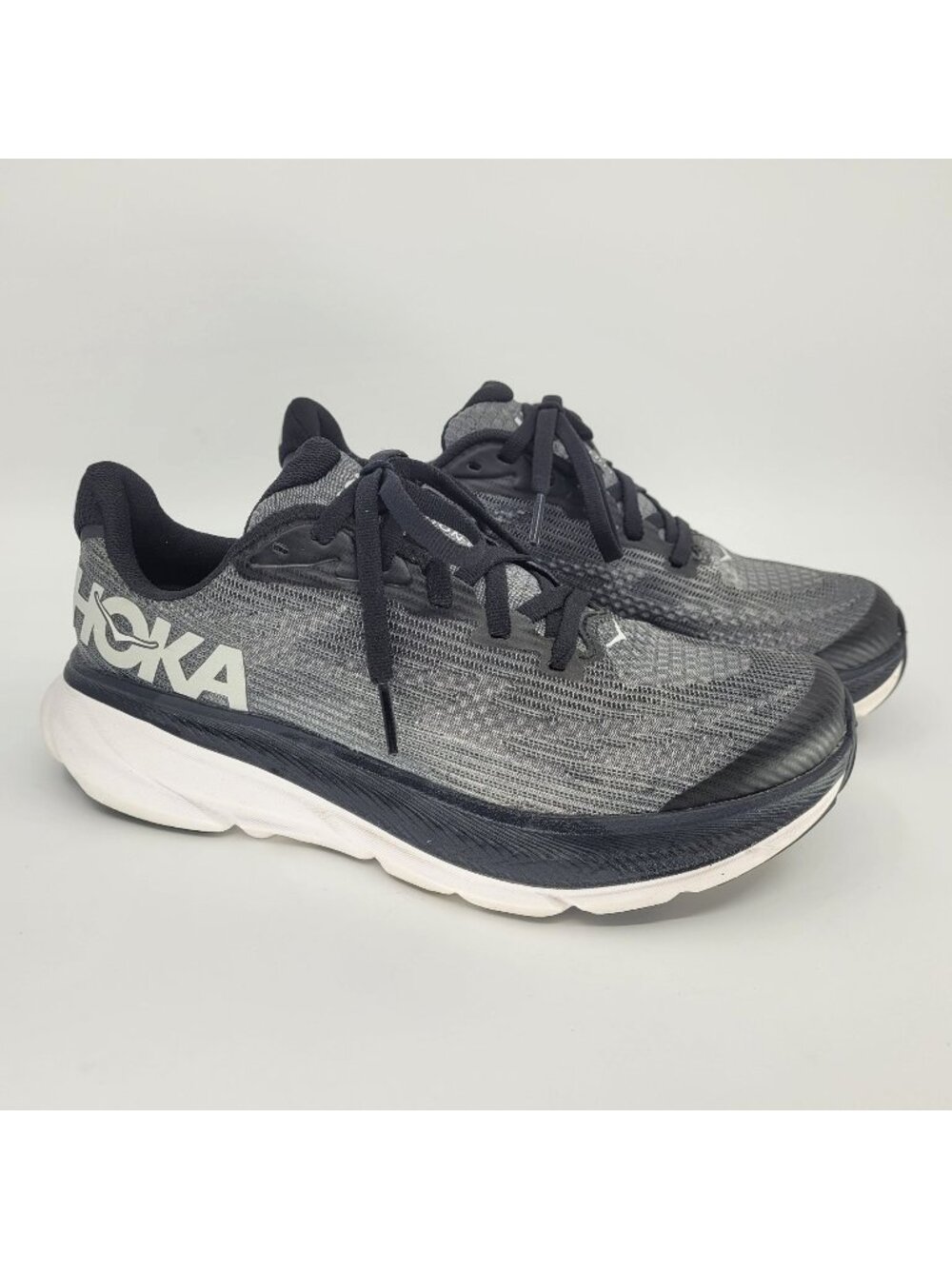 Hoka Clifton 9 Youth Size 4.5 MD Women's Size 6 Black White Running Shoes
